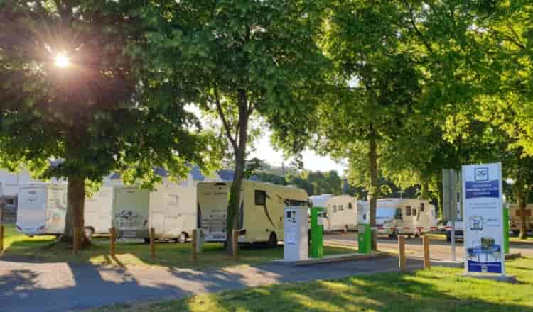 Área de autocaravanas de Ambrières-les-Vallées, La Varenne (Mayenne)