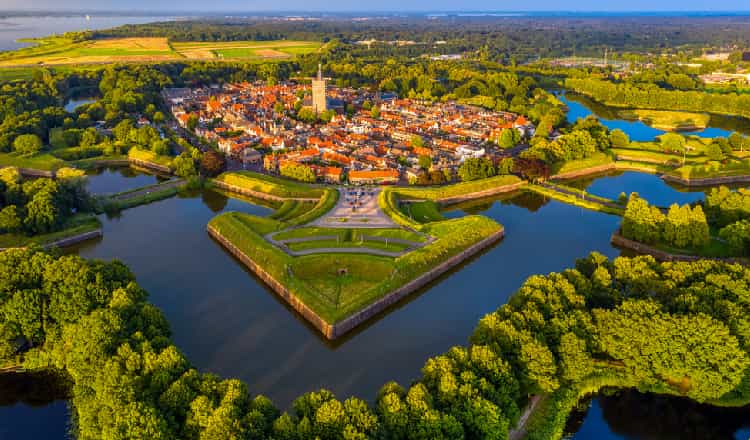 Ao longo da água e das lendas: dos Países Baixos à Floresta Negra!